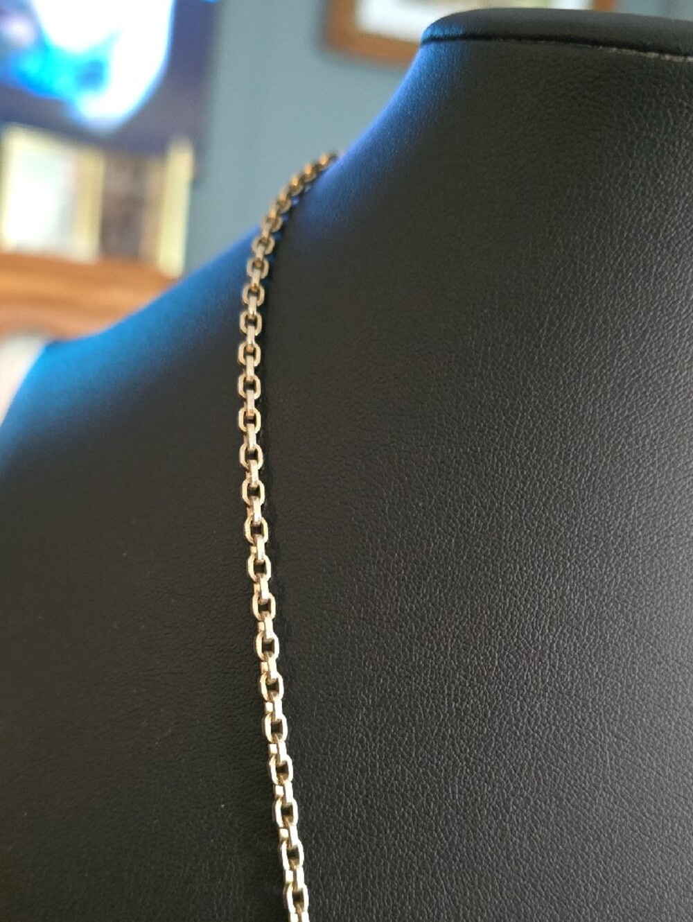 FLASH SALE!! Gold-Tone Cameo Pendant Necklace - Black Cameo - Picture 8 of 11